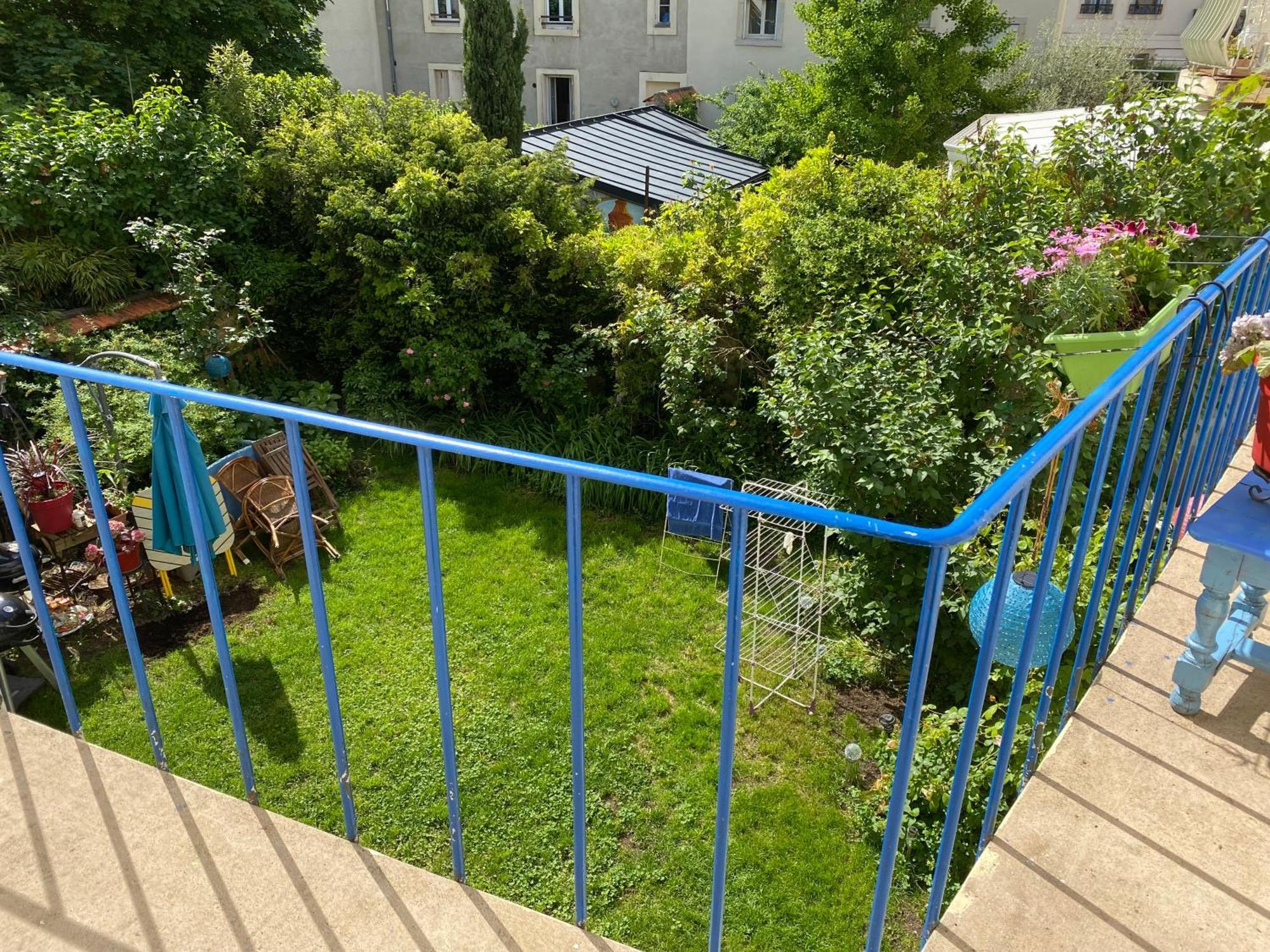 Haut De Jardin Dans Une Maison Dijon Exteriér fotografie